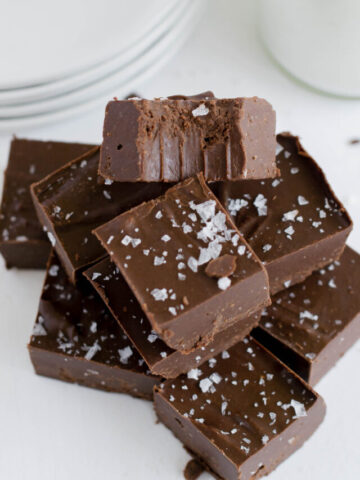 quick-and-easy-3-ingredient-keto-fudge-4