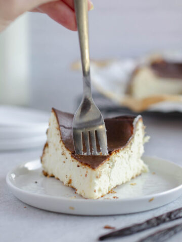 quick-and-easy-keto-basque-cheesecake-4