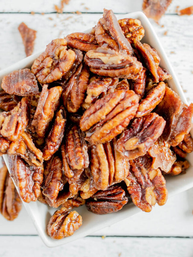 Quick and Easy Keto Stovetop Candied Pecans fitandfull.ca