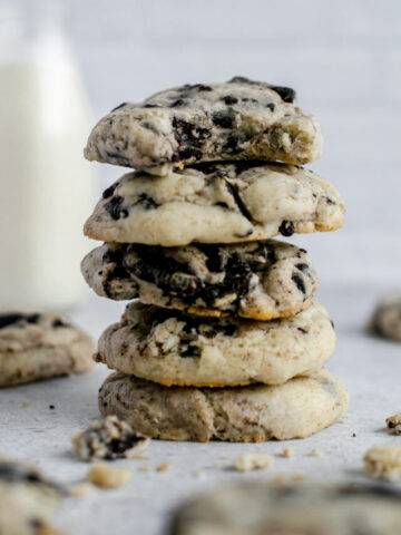 stack of 5 Oreo Cheesecake Cookies
