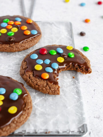 cosmic brownie cookies in a cooling rack