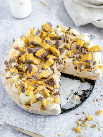 crunchie cheesecake with a slice taken out