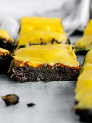 banana pudding brownies on a cooling rack
